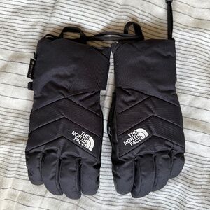 NWOT North Face Black Crossover ETIP Glove Women's Size S Gore Tex extra warm